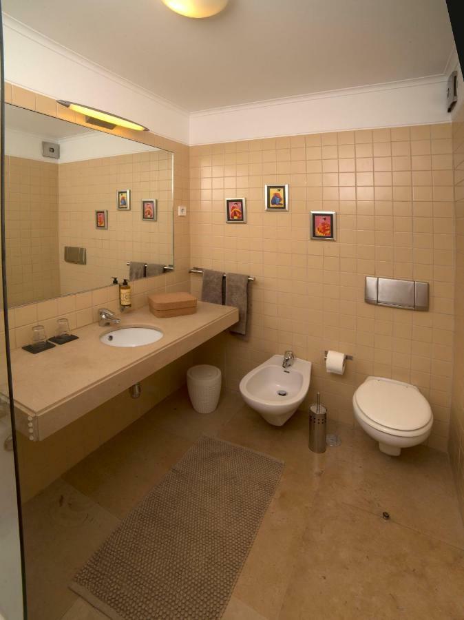 Ba Boheme Apartment ลิสบอน ภายนอก รูปภาพ